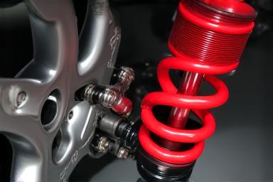 Auto schroefset en vering installatie